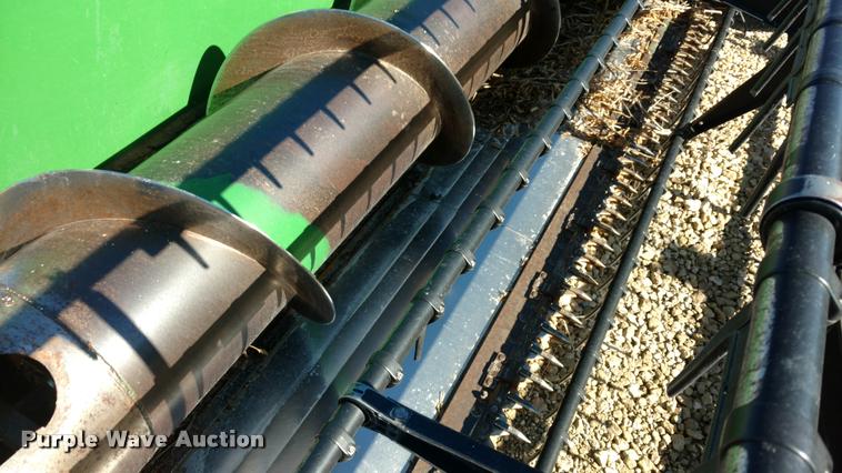 image for item DA4396 1998 John Deere 925 flex platform head