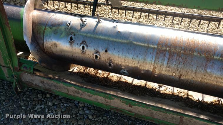 image for item DA4396 1998 John Deere 925 flex platform head