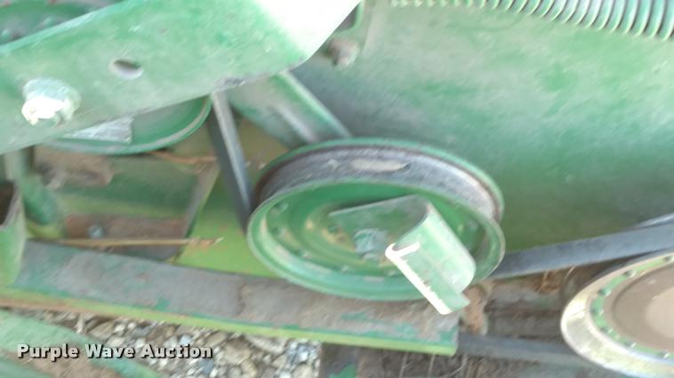 image for item DA4396 1998 John Deere 925 flex platform head