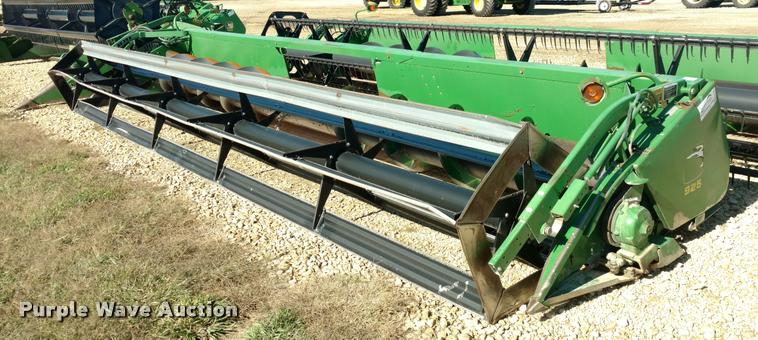 image for item DA4398 1994 John Deere 925 rigid platform head