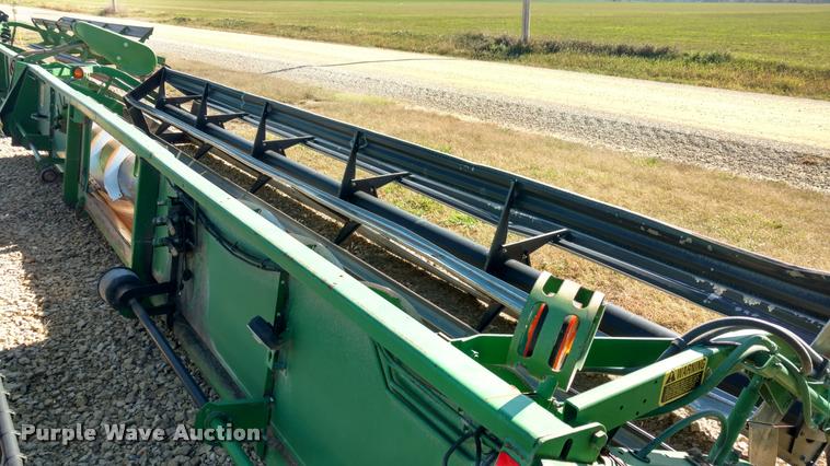 image for item DA4398 1994 John Deere 925 rigid platform head