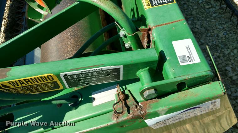 image for item DA4398 1994 John Deere 925 rigid platform head