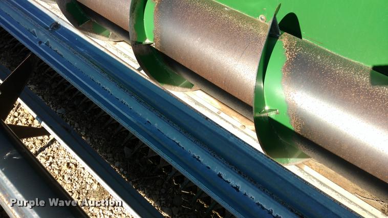 image for item DA4398 1994 John Deere 925 rigid platform head