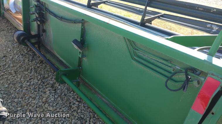 image for item DA4398 1994 John Deere 925 rigid platform head