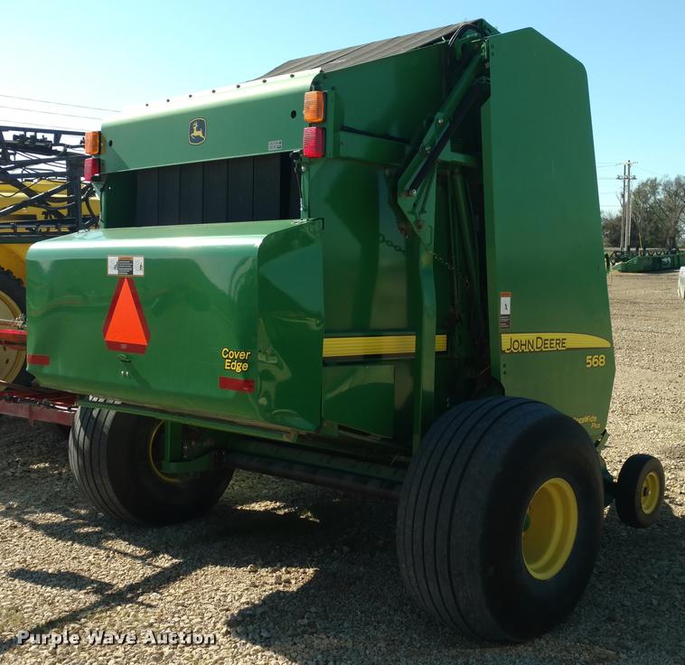 image for item DA4400 2007 John Deere 568 round baler