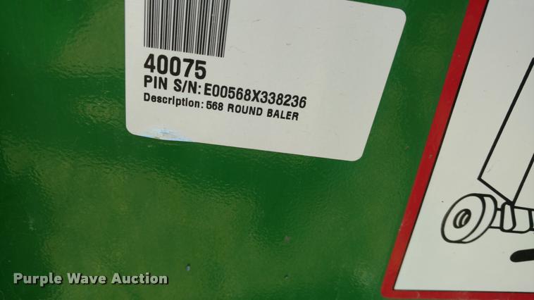 image for item DA4400 2007 John Deere 568 round baler