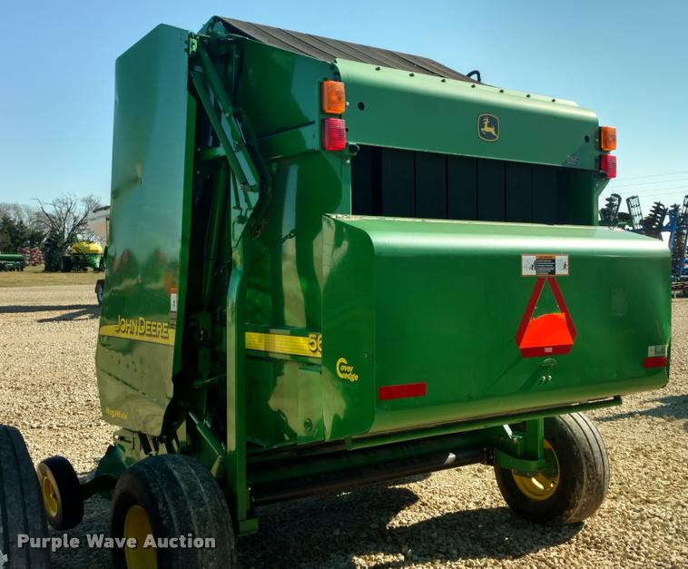 image for item DA4401 2006 John Deere 567 round baler