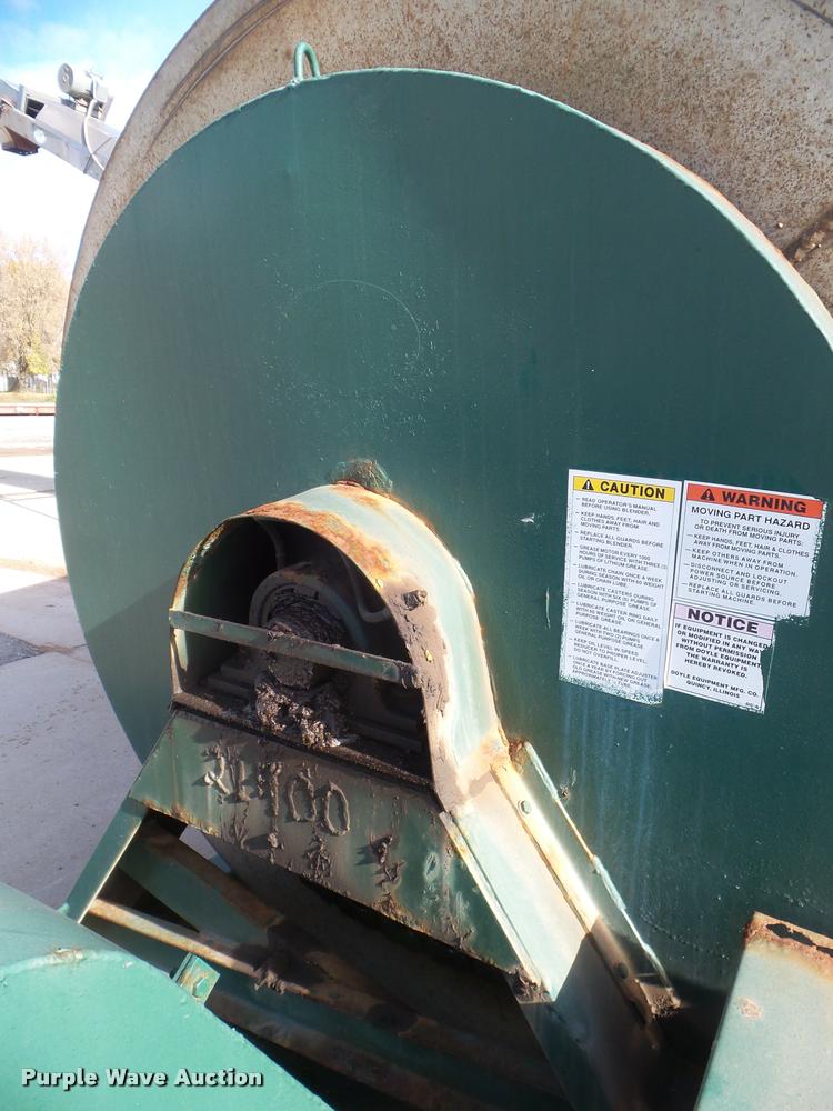 image for item DB3627 Doyle blender with hoppers and conveyor