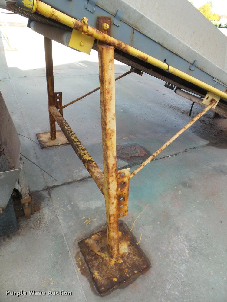 image for item DB3627 Doyle blender with hoppers and conveyor