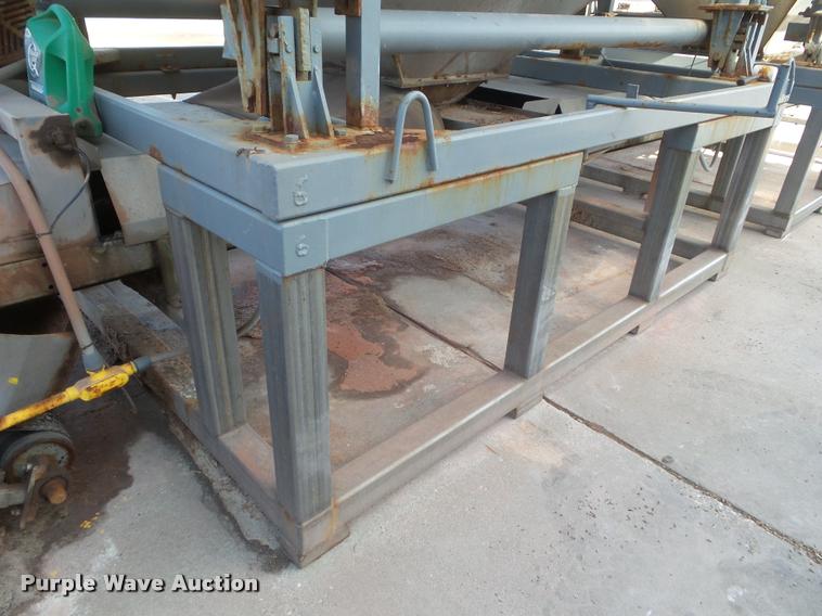 image for item DB3627 Doyle blender with hoppers and conveyor