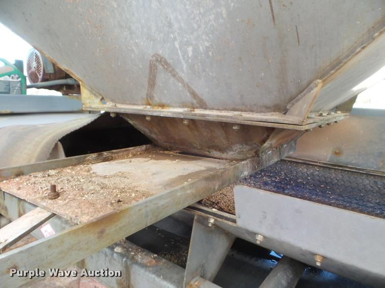 image for item DB3627 Doyle blender with hoppers and conveyor