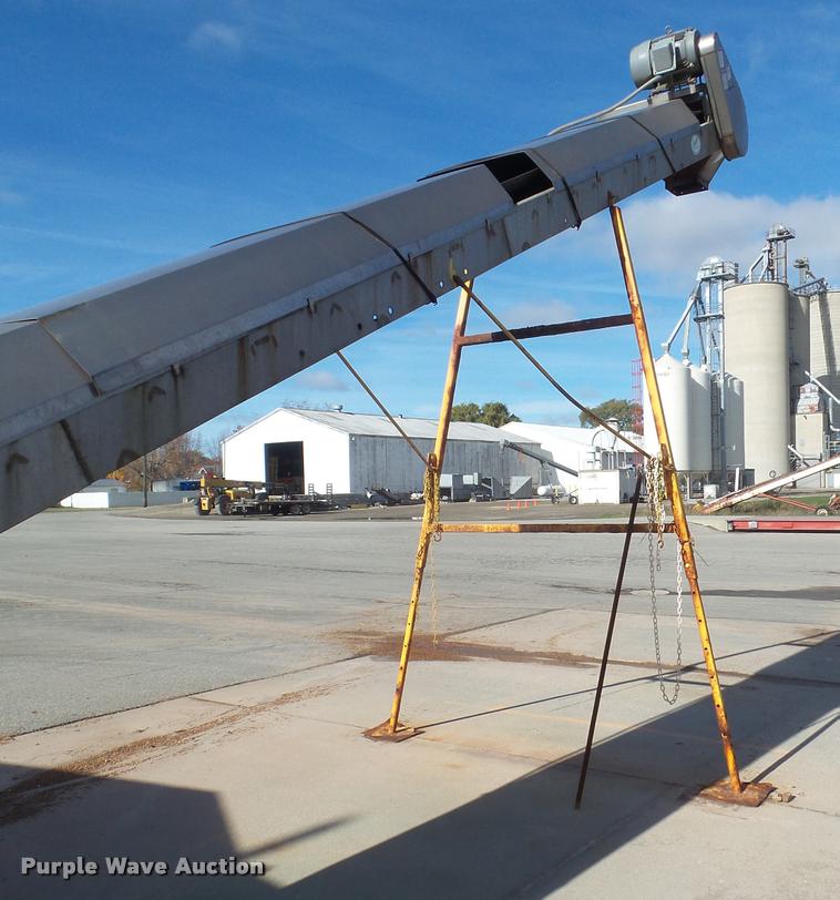 image for item DB3627 Doyle blender with hoppers and conveyor