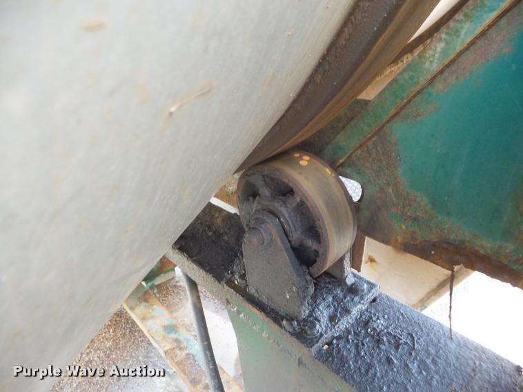 image for item DB3627 Doyle blender with hoppers and conveyor