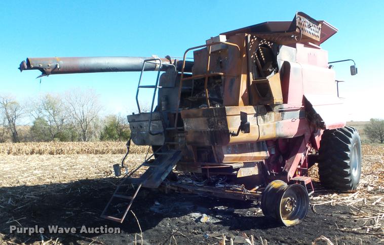 image for item DB3629 2005 Case IH 2388 combine