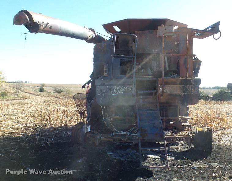 image for item DB3629 2005 Case IH 2388 combine