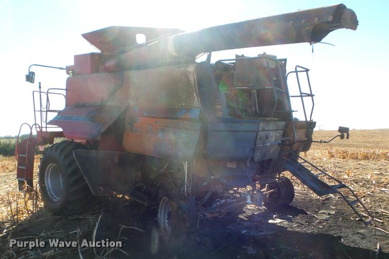 image for item DB3629 2005 Case IH 2388 combine