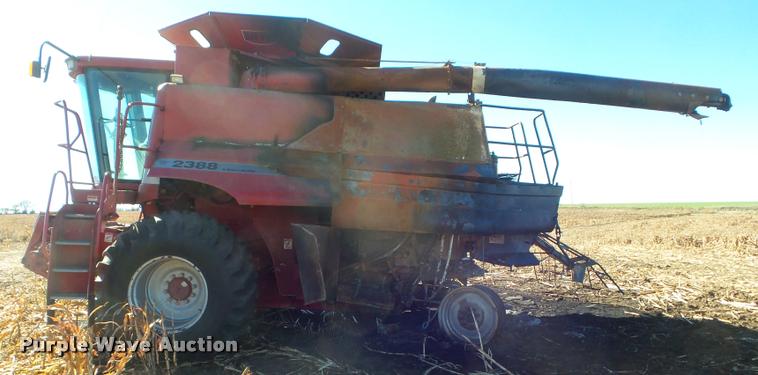 image for item DB3629 2005 Case IH 2388 combine