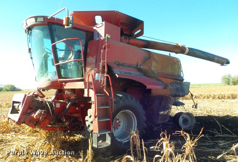 image for item DB3629 2005 Case IH 2388 combine