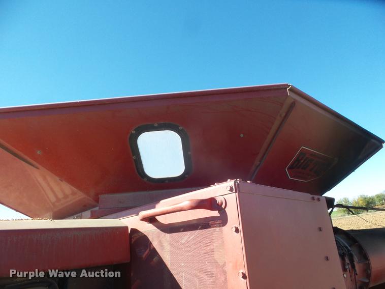 image for item DB3629 2005 Case IH 2388 combine