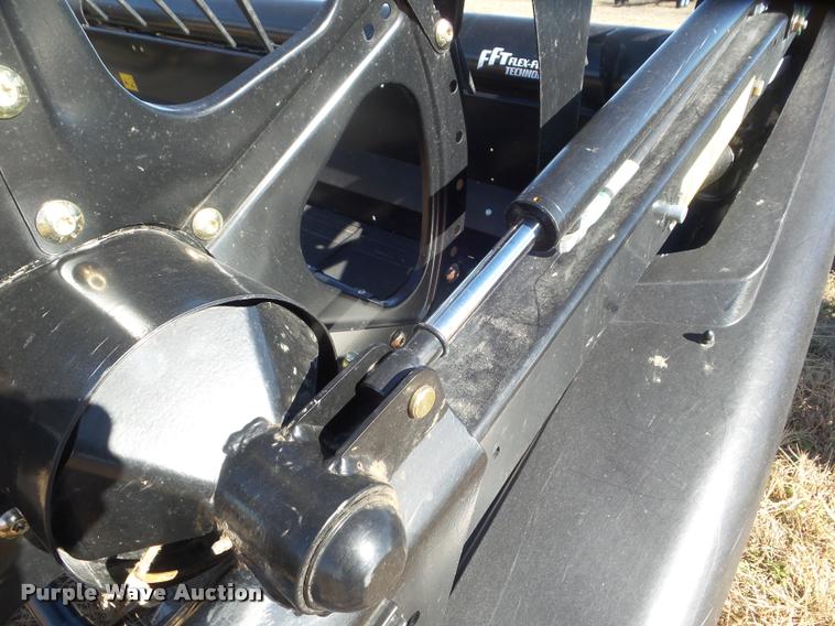 image for item DB3633 2016 MacDon FD75-5 flex head