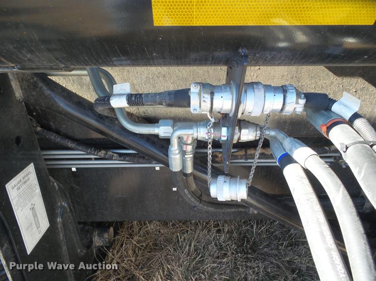 image for item DB3633 2016 MacDon FD75-5 flex head