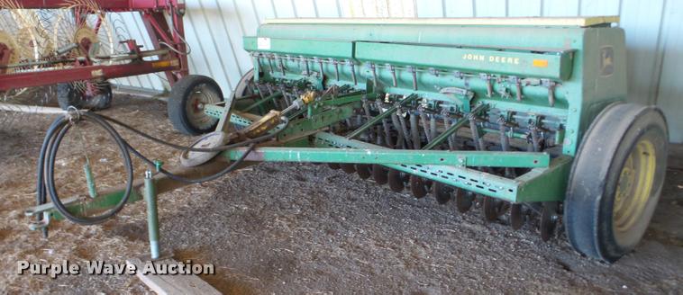 image for item DB5250 John Deere 8200 grain drill