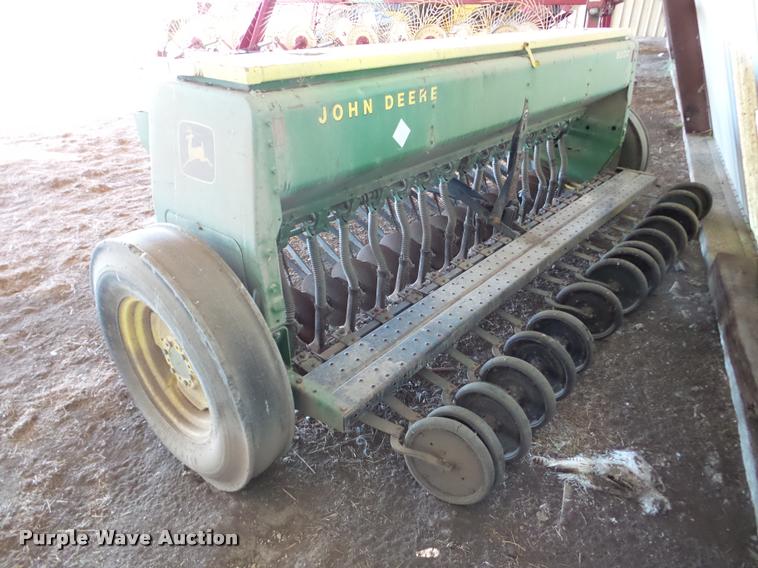 image for item DB5250 John Deere 8200 grain drill