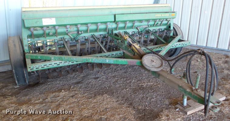 image for item DB5250 John Deere 8200 grain drill