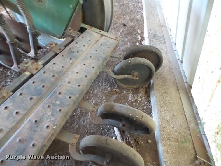 image for item DB5250 John Deere 8200 grain drill