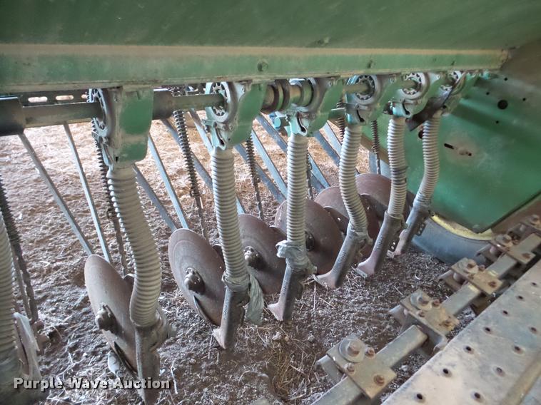 image for item DB5250 John Deere 8200 grain drill