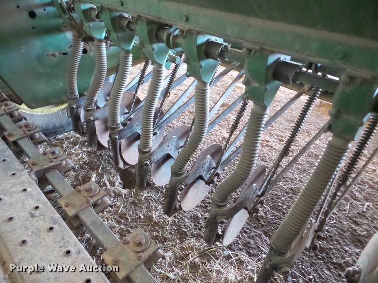 image for item DB5250 John Deere 8200 grain drill