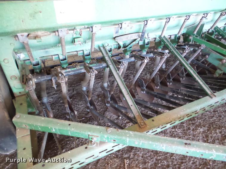 image for item DB5250 John Deere 8200 grain drill