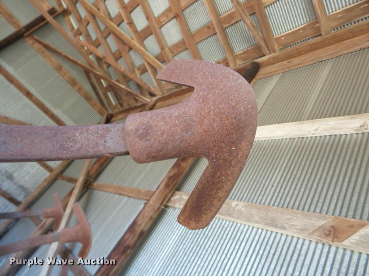 image for item DB5252 International Vibrashank field cultivator