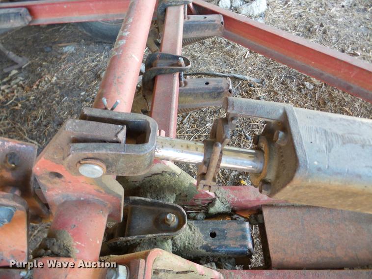 image for item DB5252 International Vibrashank field cultivator