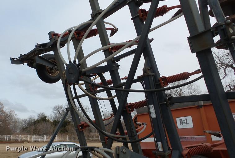 image for item DG9077 1997 Flexi-Coil 5000 air seeder