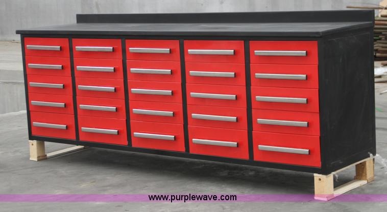 image for item F1595 Steel work bench