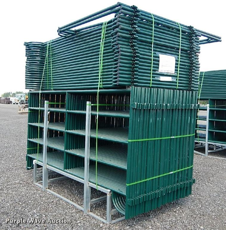 image for item F1610 (56) five bar corral panels