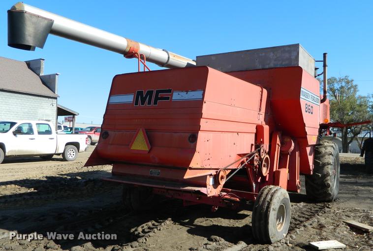 image for item J5028 1985 Massey-Ferguson 860 combine