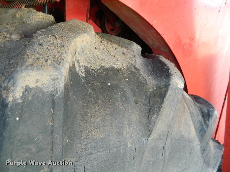 image for item J5028 1985 Massey-Ferguson 860 combine