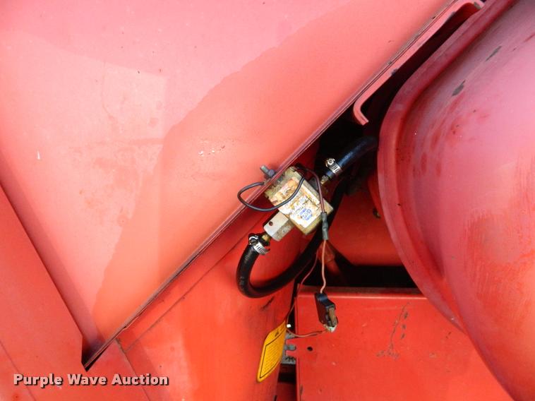 image for item J5028 1985 Massey-Ferguson 860 combine