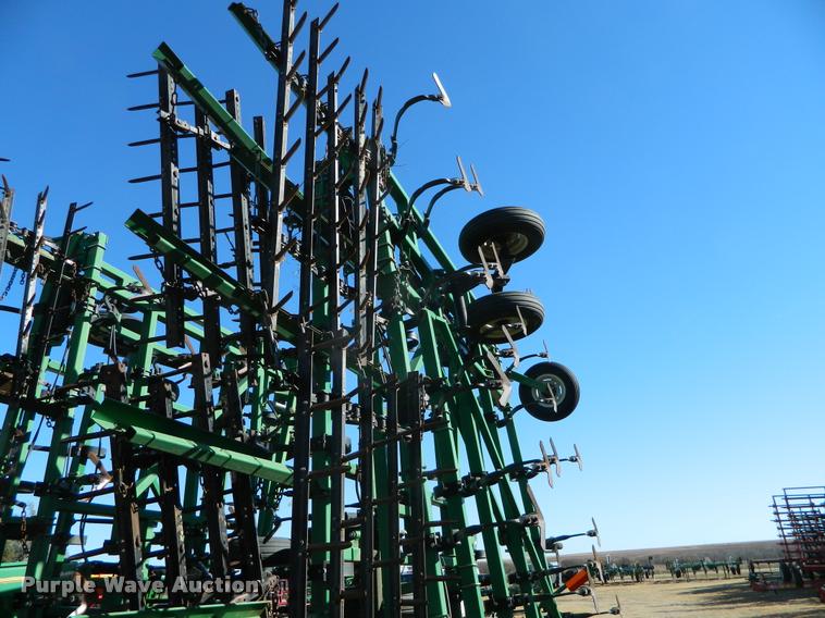 image for item J5029 2006 Great Plains 7560 field cultivator