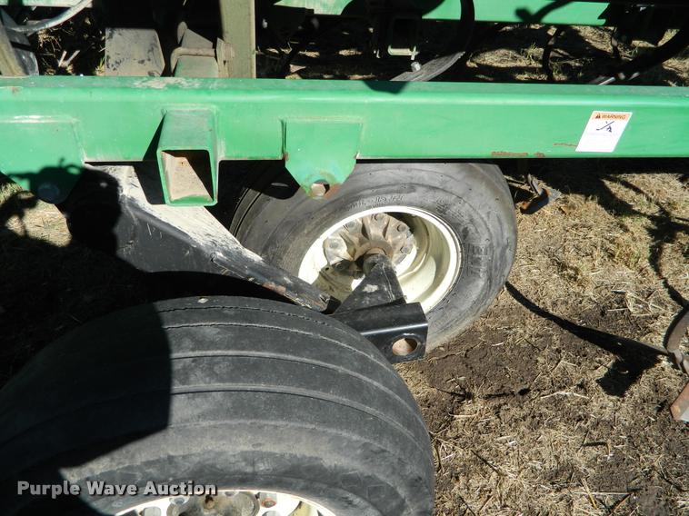 image for item J5029 2006 Great Plains 7560 field cultivator
