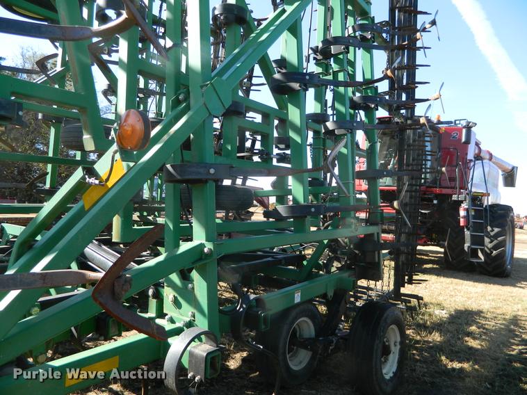 image for item J5029 2006 Great Plains 7560 field cultivator
