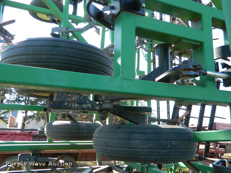 image for item J5029 2006 Great Plains 7560 field cultivator