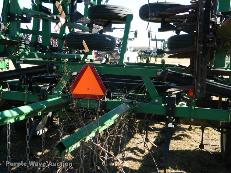 image for item J5029 2006 Great Plains 7560 field cultivator