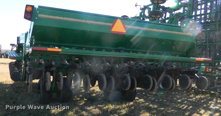 image for item J5030 2004 Great Plains 4000 3S grain drill