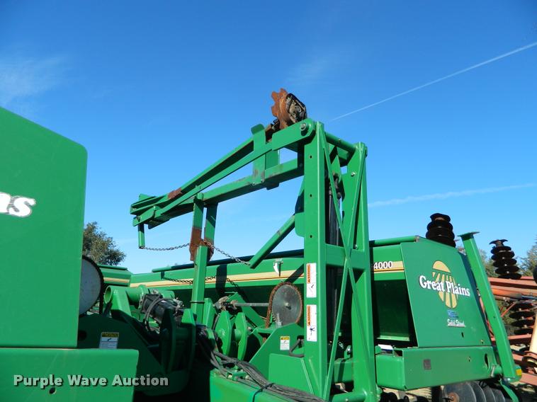 image for item J5030 2004 Great Plains 4000 3S grain drill