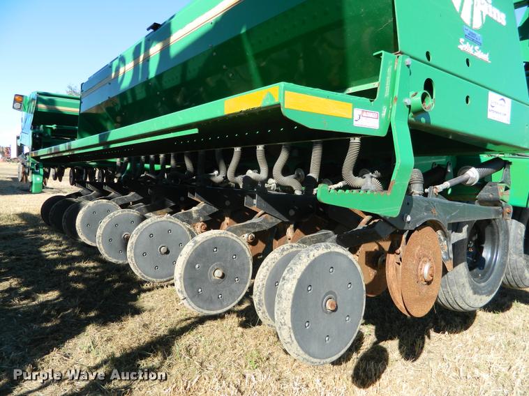 image for item J5030 2004 Great Plains 4000 3S grain drill
