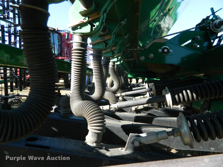 image for item J5030 2004 Great Plains 4000 3S grain drill