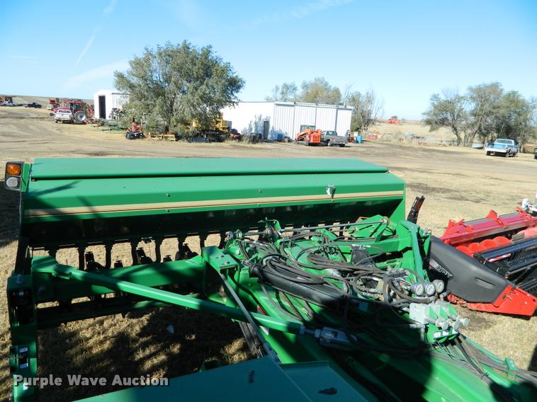 image for item J5030 2004 Great Plains 4000 3S grain drill